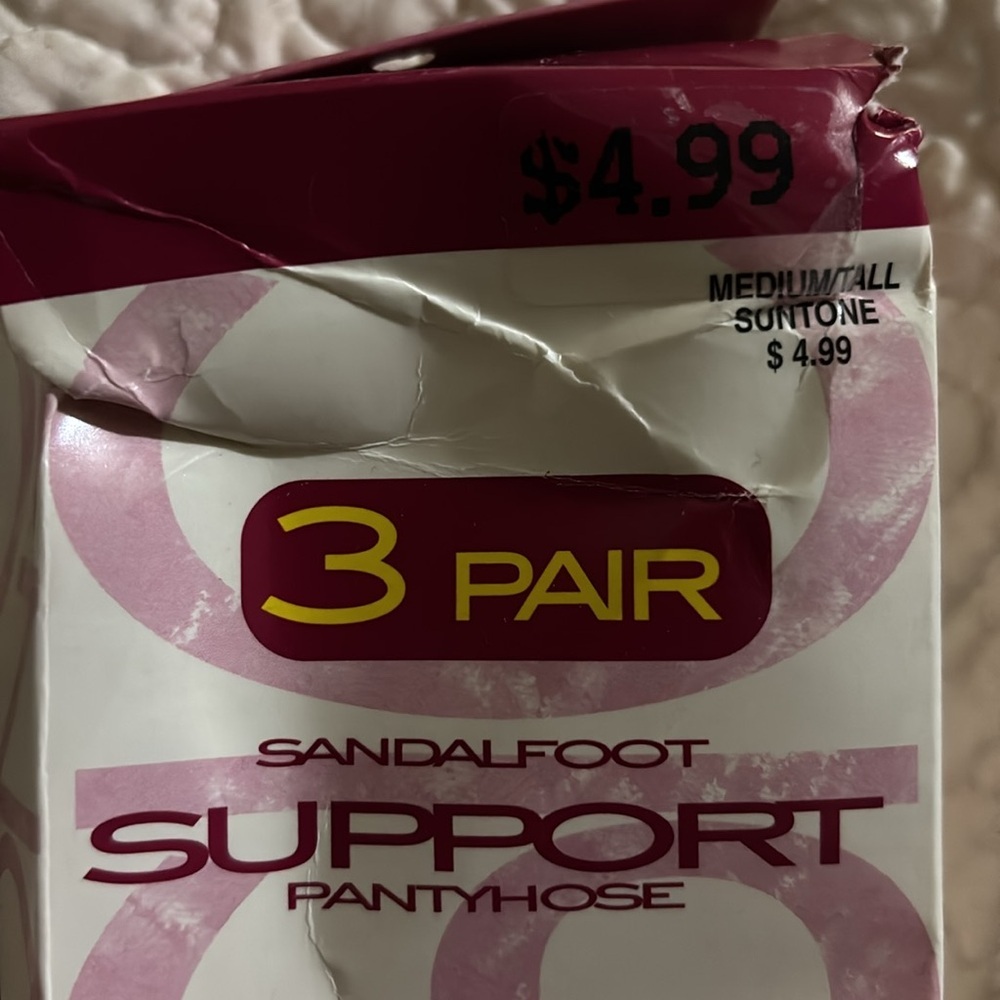 Vintage Basic Editions Suntone Sandalfoot Support Pantyhose - 3 Pair Pack - Picture 2 of 4